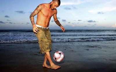 欧皇体育焦点-从防守到进球一人包办